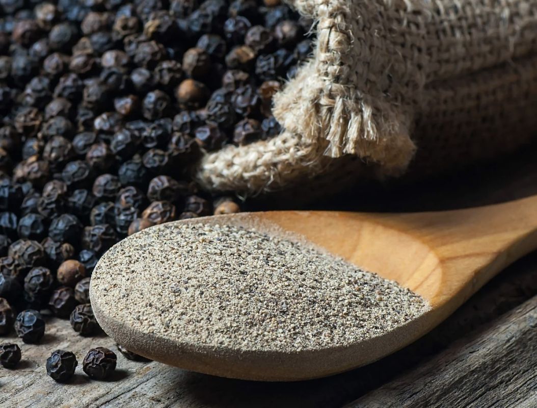 Как выбрать между черным и красным перцем для идеального блюда?