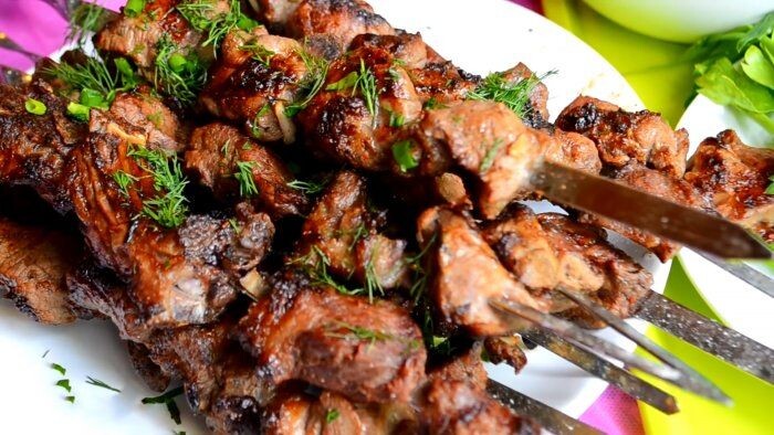 Проверенный рецепт советского маринада для мяса, который вернет кулинарные традиции