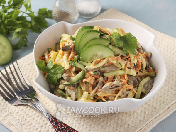 Бюджетный салат, который украсит любой праздничный стол