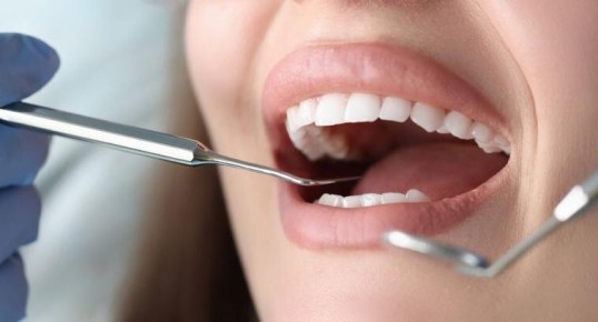 Продукты, вредящие зубам сильнее конфет