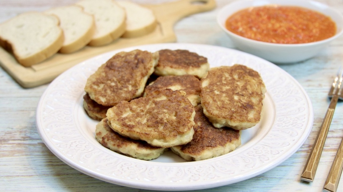 Куриные оладьи на кефире: быстро и вкусно