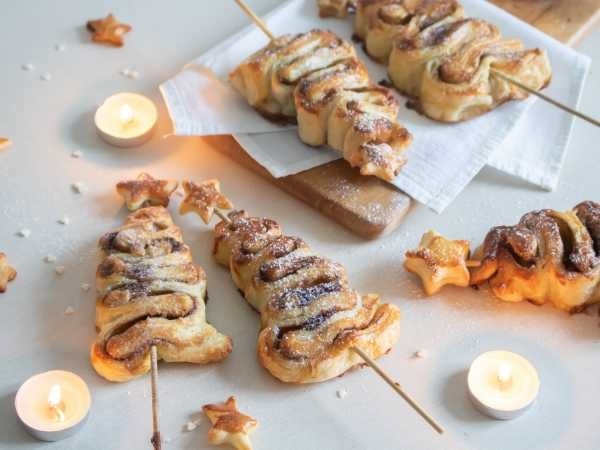 Невероятные слоёные ёлочки с корицей для новогоднего угощения