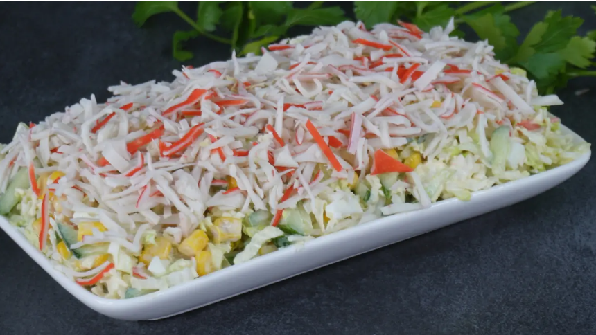 Вкусный крабовый салат, который украсит любой стол