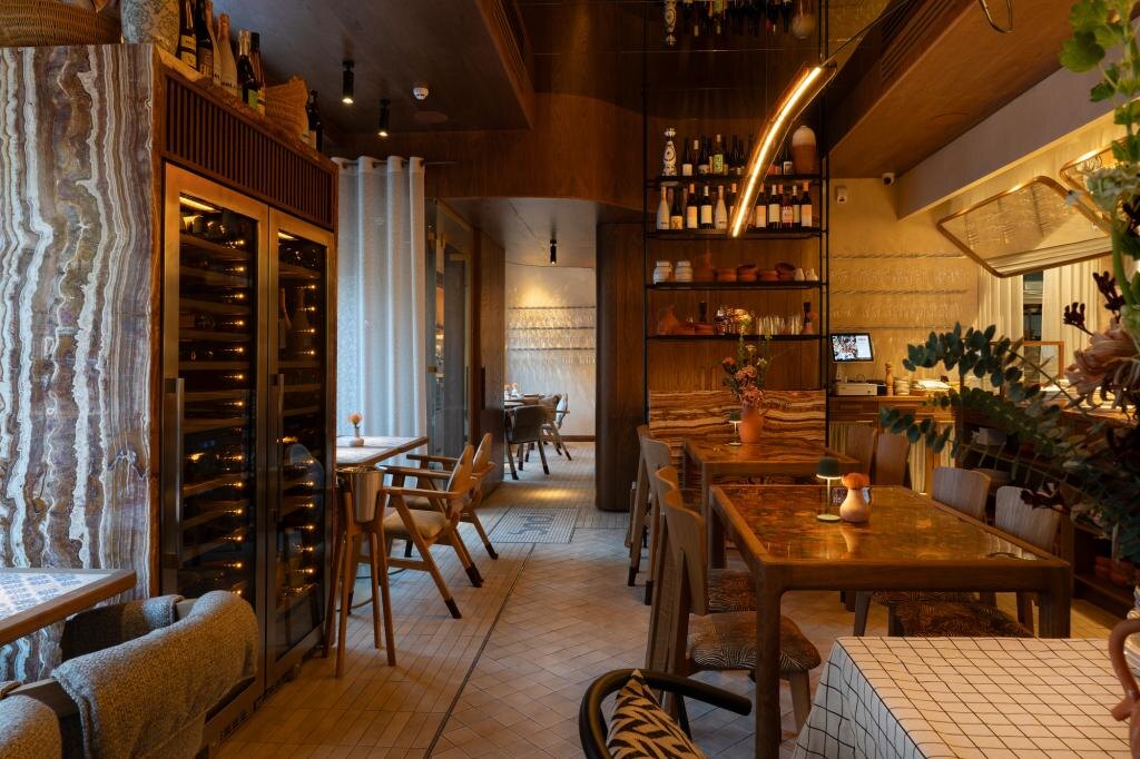 В центре города открылся новое греческое бистро Gris