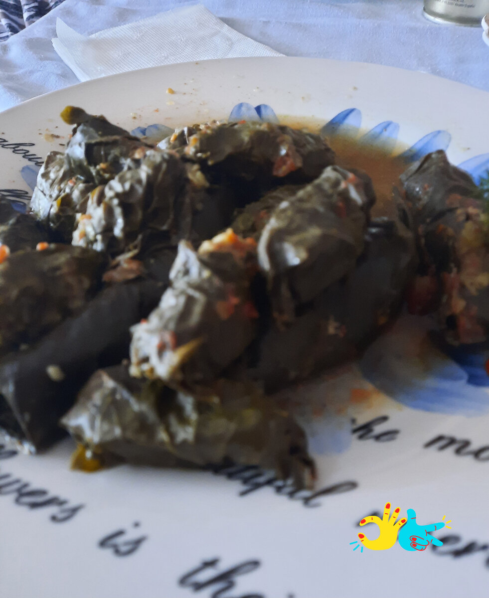 Вкусная долма: секреты приготовления в виноградных листьях