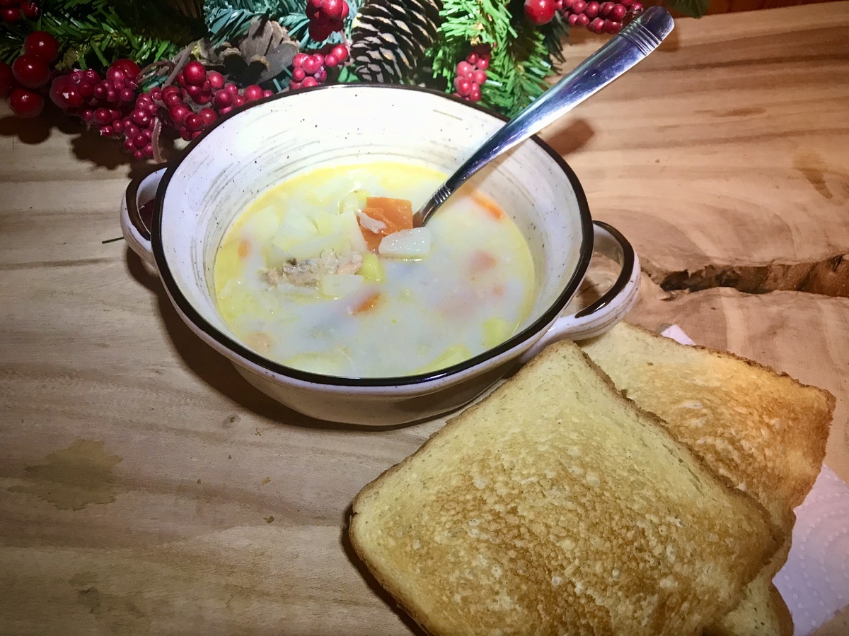 Лохья: бюджетный вариант финского супа из красной рыбы