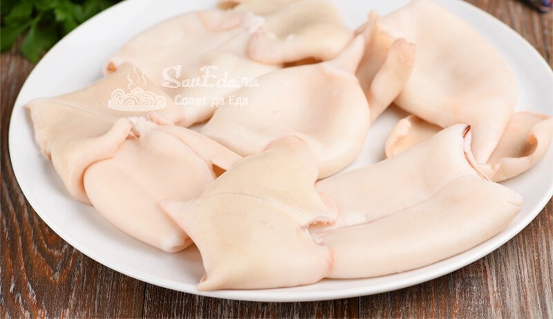 Нужно всего 1 минута: идеальный способ приготовить кальмары для салатов