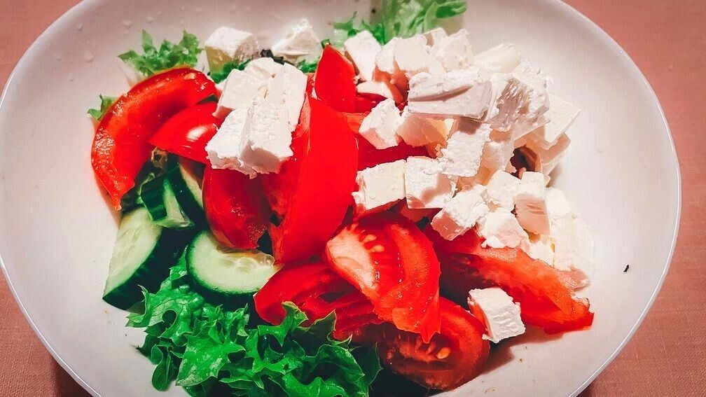 Когда подводить черту: сроки хранения новогодних салатов