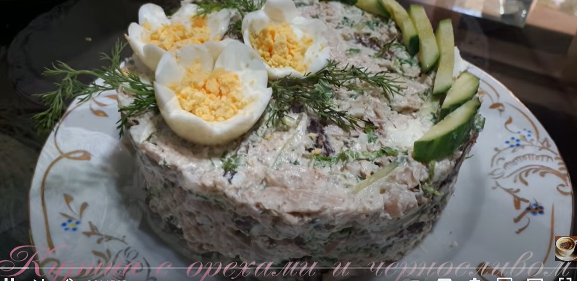 Нежный салат с курицей и черносливом: идеальное блюдо для праздника