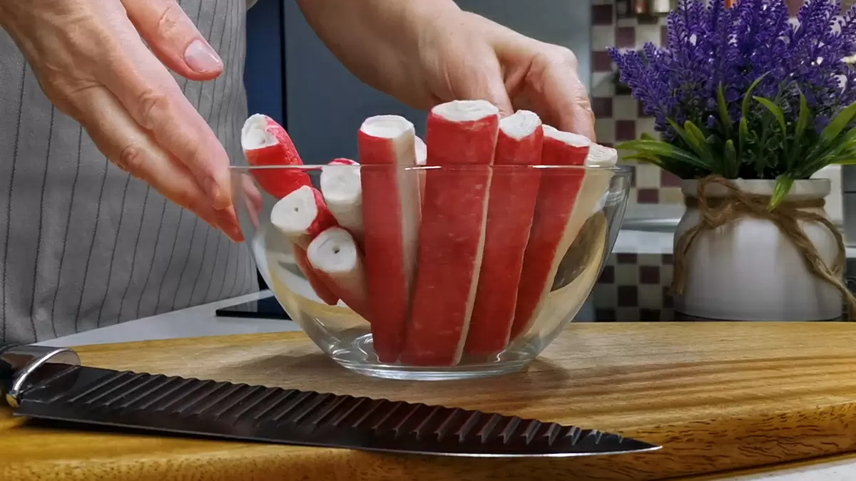 Волшебство сочетания: удивительный салат с крабовыми палочками