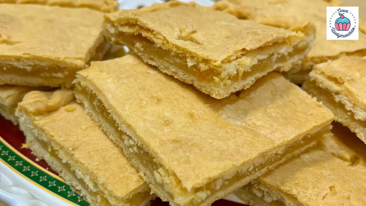 Ностальгия на вкус: Рецепт лимонного пирога из детства