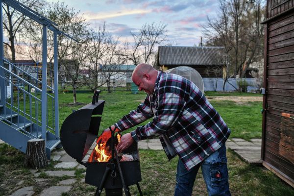 Специалист предостерегает от опасного розжига для шашлыка